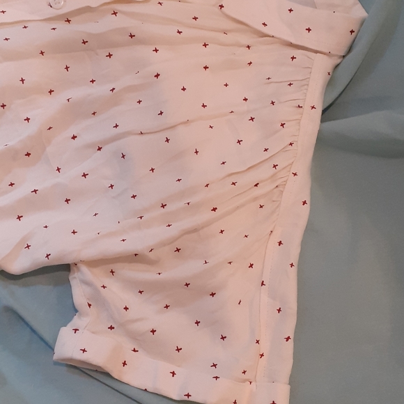 Universal Threads Blouse White with Red Crosses - Picture 2 of 3